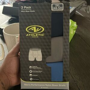 Men’s performance nylon boxer briefs